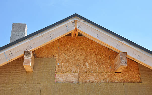 Siding Removal and Disposal in Aurora, NE